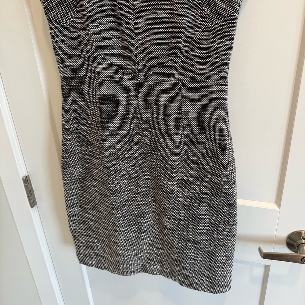 Banana Republic Woven Sleeveless Tweed Sheath Dress Gray - Picture 3 of 11
